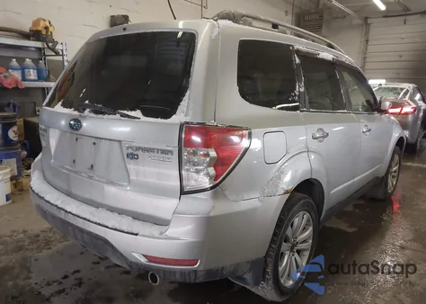 2011 Subaru Forester 2.5X Premium z USA, uszkodzony, nr VIN JF2SHADCXBG722356